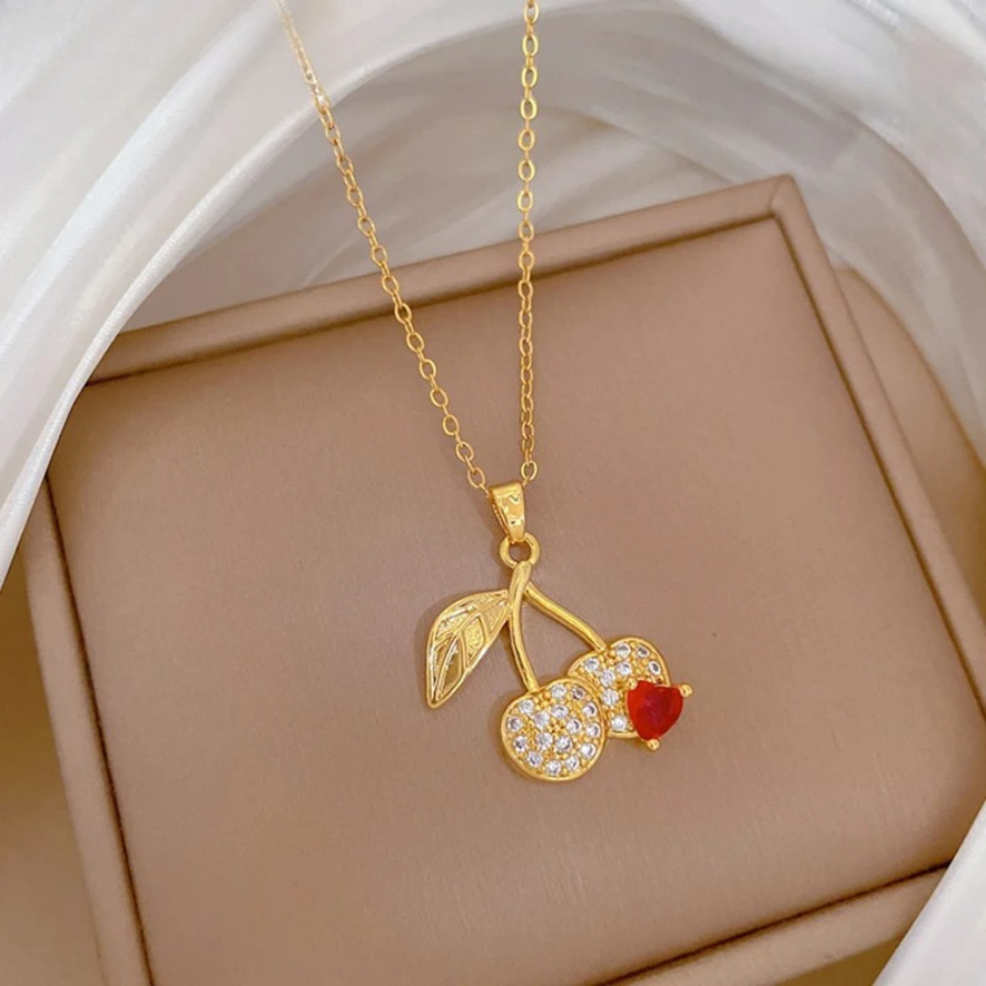 Collar cereza y zircón en corazón