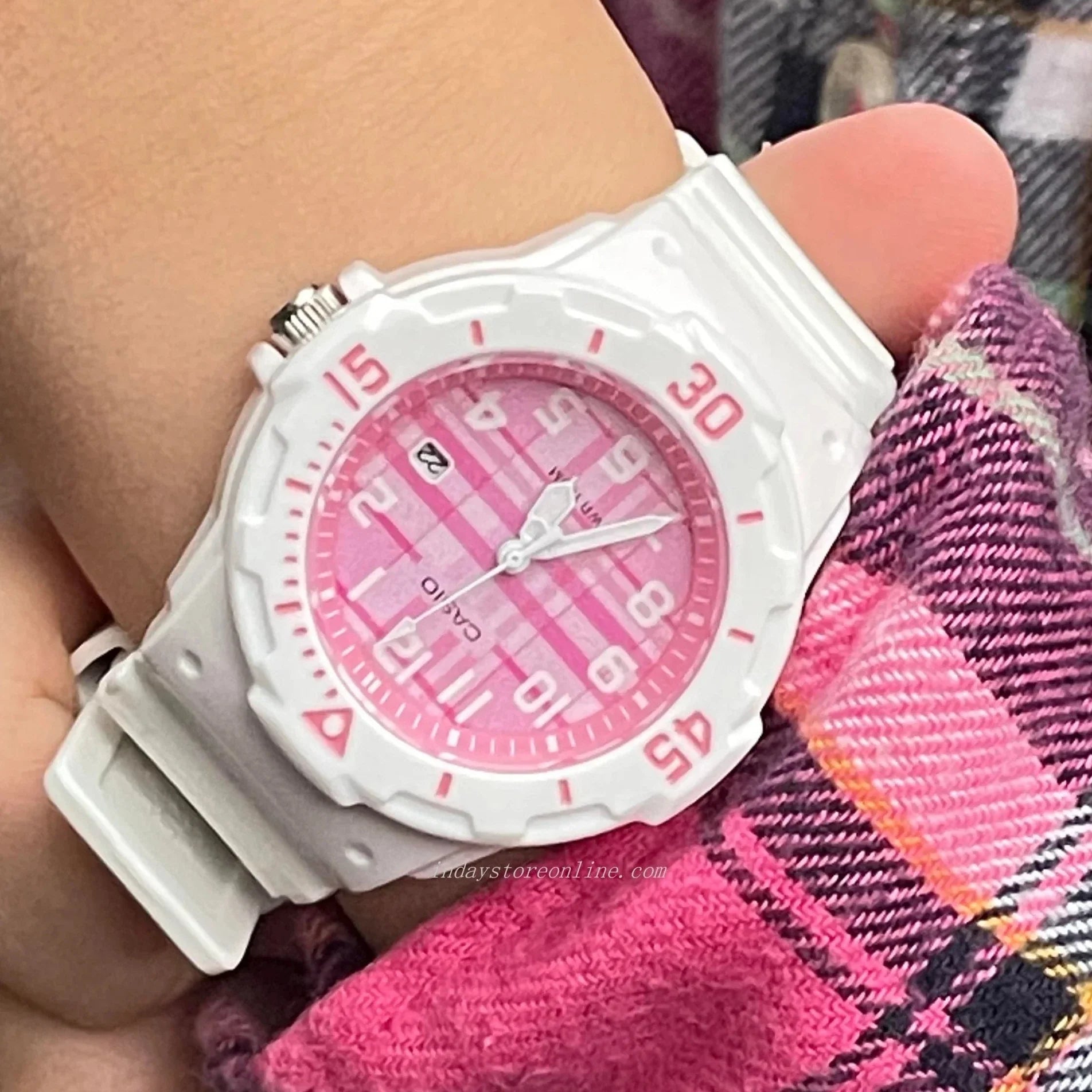 Reloj Casio LRW-200H-4CV Mujer - Análogo