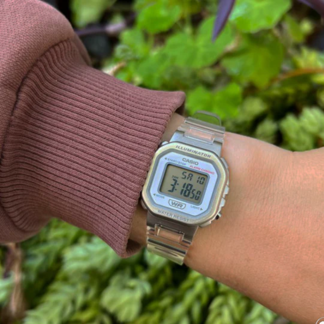 Reloj Casio LA-20WHS-7A Mujer - Digital