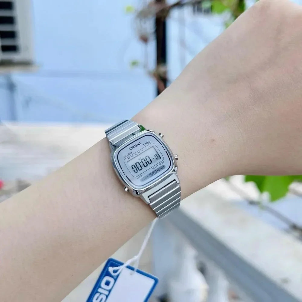 Reloj Casio LA-670WA-7 Mujer - Digital