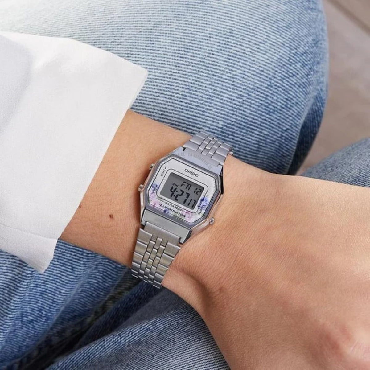 Reloj Casio Vintage LA-680WA-4C - Digital