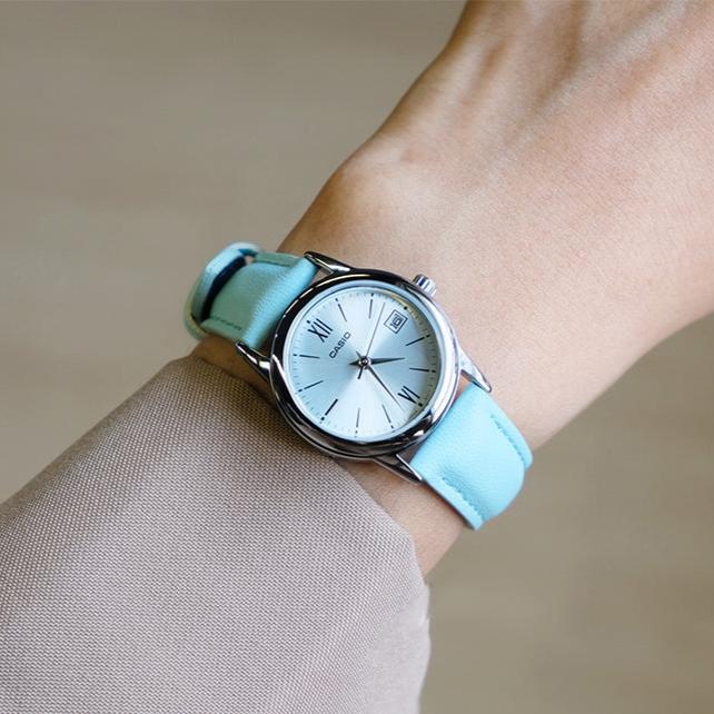 Reloj Casio LTP-V002L-2B3 Mujer - Análogo