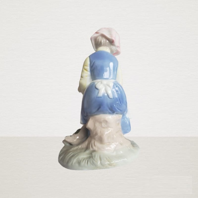 Niña escribiendo acompañada de pollitos (tiene un detalle) - Vintage - Default Title - Perfumisimo