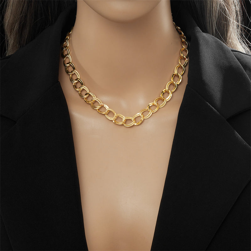 Collar cadena gruesa dorada