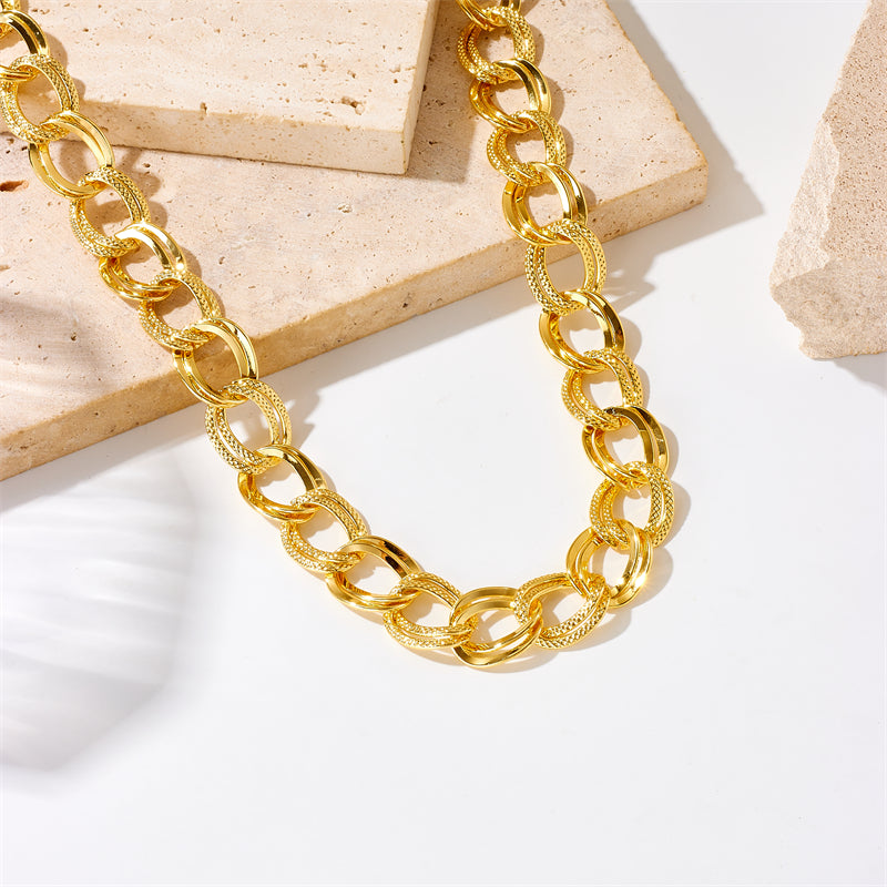 Collar cadena gruesa dorada