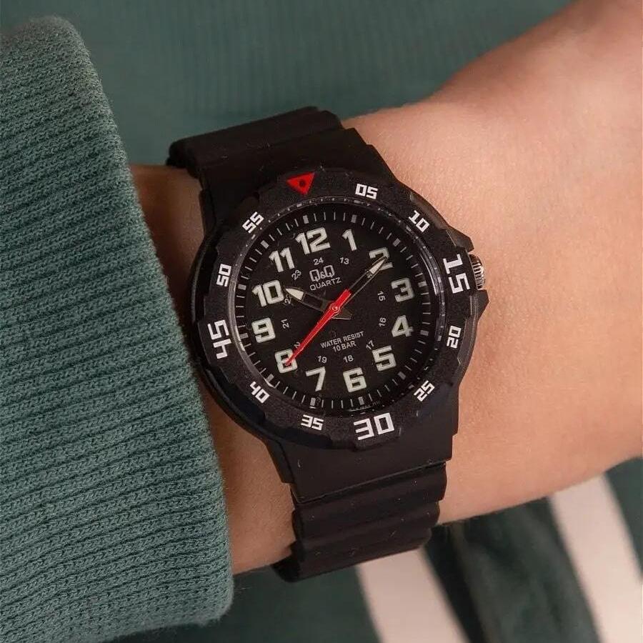 Reloj Q&Q VR19J001Y Mujer - Análogo