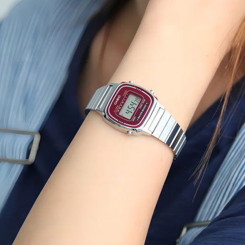 Reloj Casio LA-670WA-4 Mujer - Digital