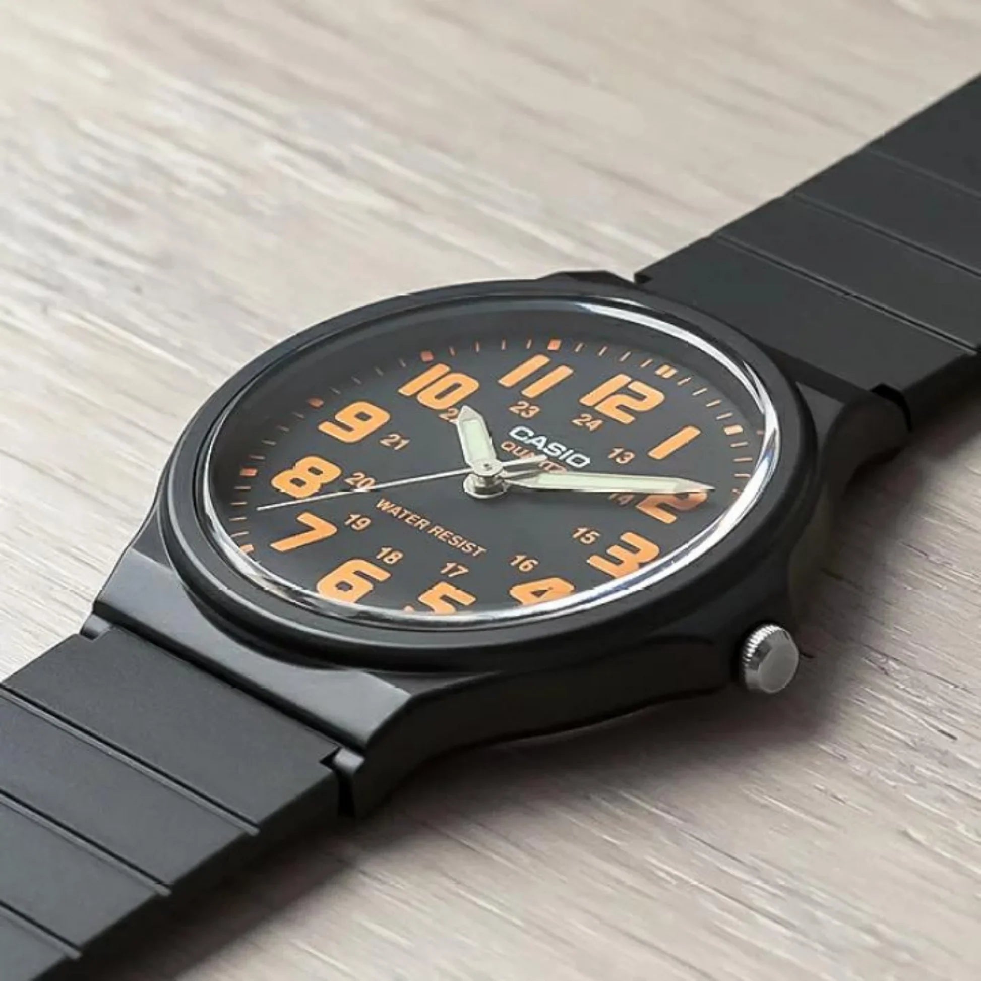 Reloj Casio MW-240-4BV Hombre - Análogo