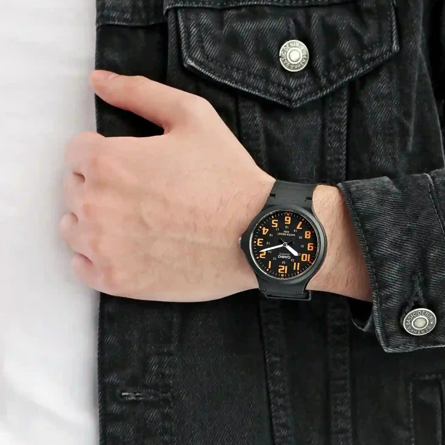 Reloj Casio MW-240-4BV Hombre - Análogo