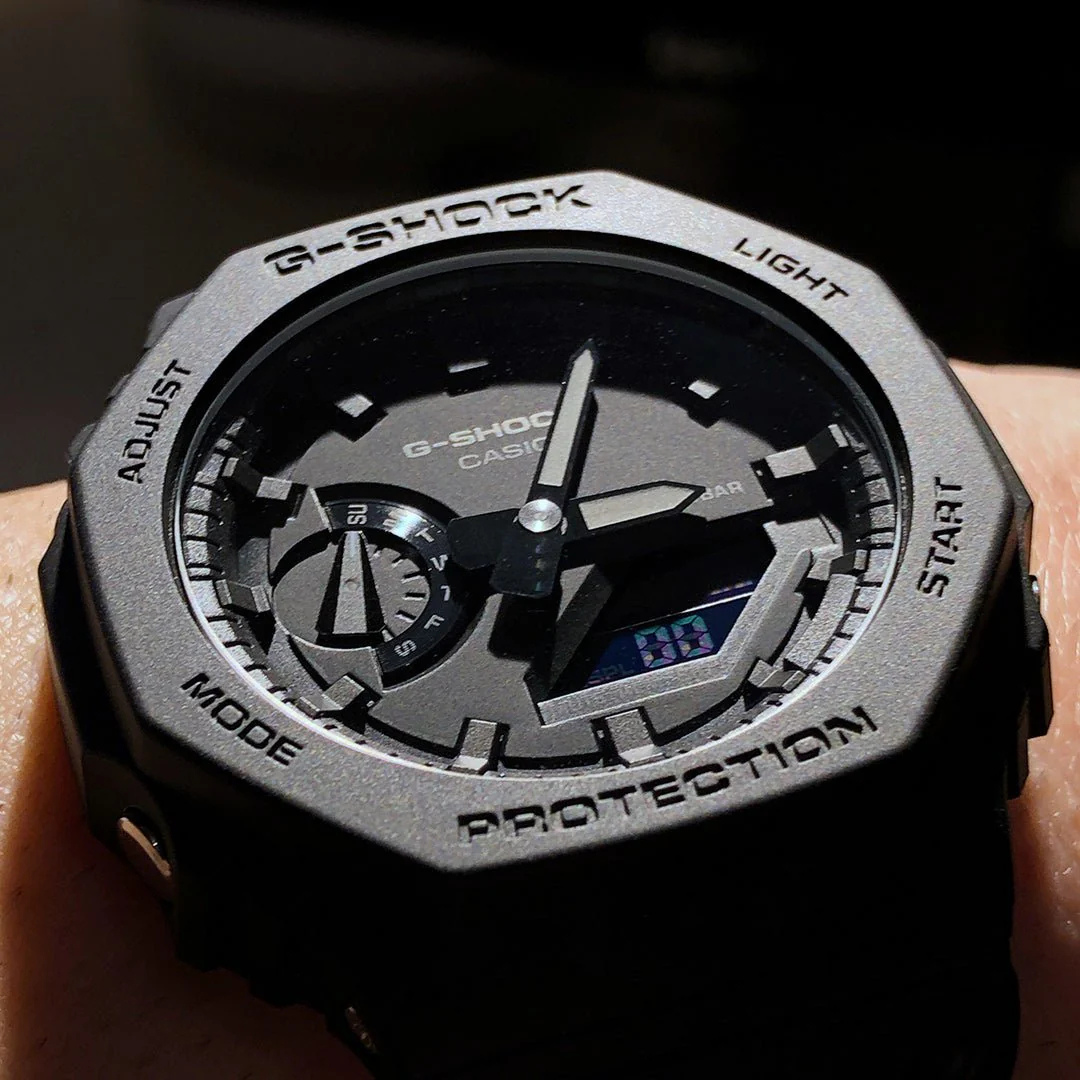 Reloj G-Shock Royal Oak Black Edition GA-2100-1A1DR - Análogo Digital
