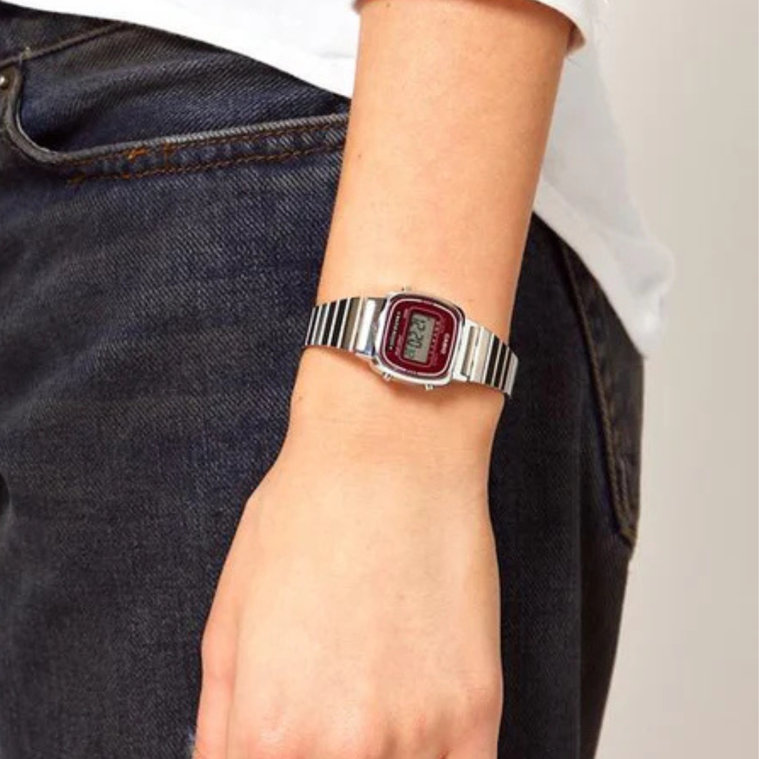 Reloj Casio LA-670WA-4 Mujer - Digital