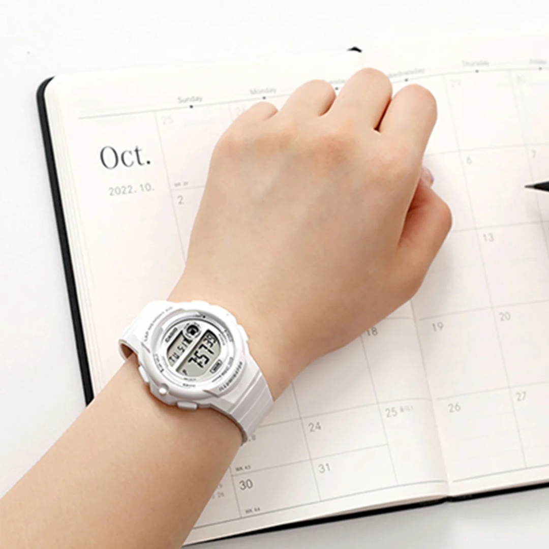 Reloj Casio LWS-1200H-7A1V  Mujer - Análogo