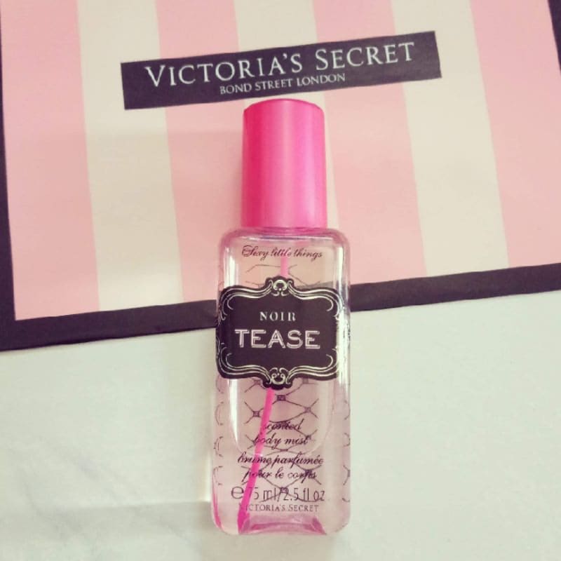 Victoria Secret Noir Tease Body Mist 75ml Mujer - Victoria's Secret - Default Title - Perfumisimo